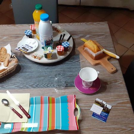 Le Nid Des Anges 3 Chambres D'Hotes Avec Petit Dejeuner Et Piscine Guern Bagian luar foto